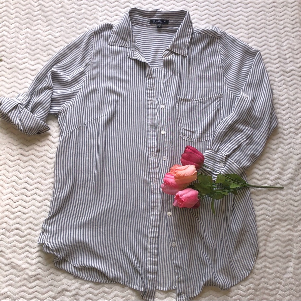 🦋 Soft Button Down Shirt  1X  with sleeve tabs